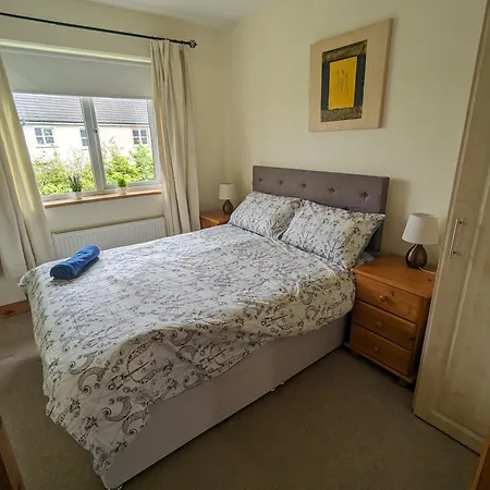 4 Bed House, Spacious & Modern With Parking * Tubbercurry